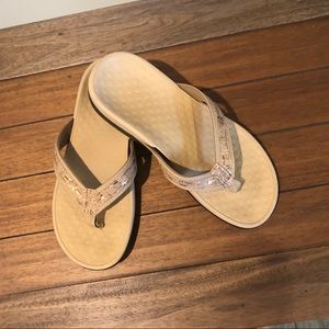 Vionic Tide II Toe Post Sandal